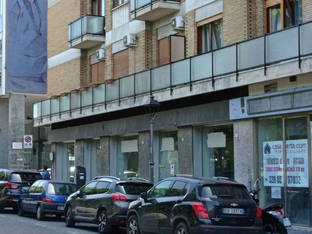 Immobile a Caserta in Piazza Luigi Vanvitelli, 45 - Foto 4