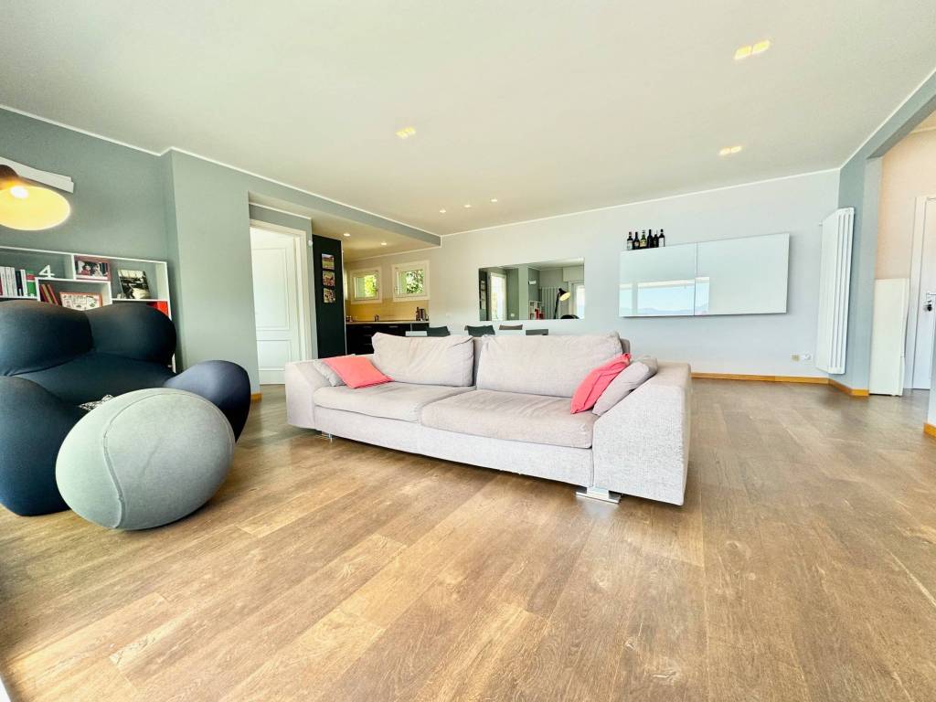 Villa a Luino in Via Europa Unita - Foto 2