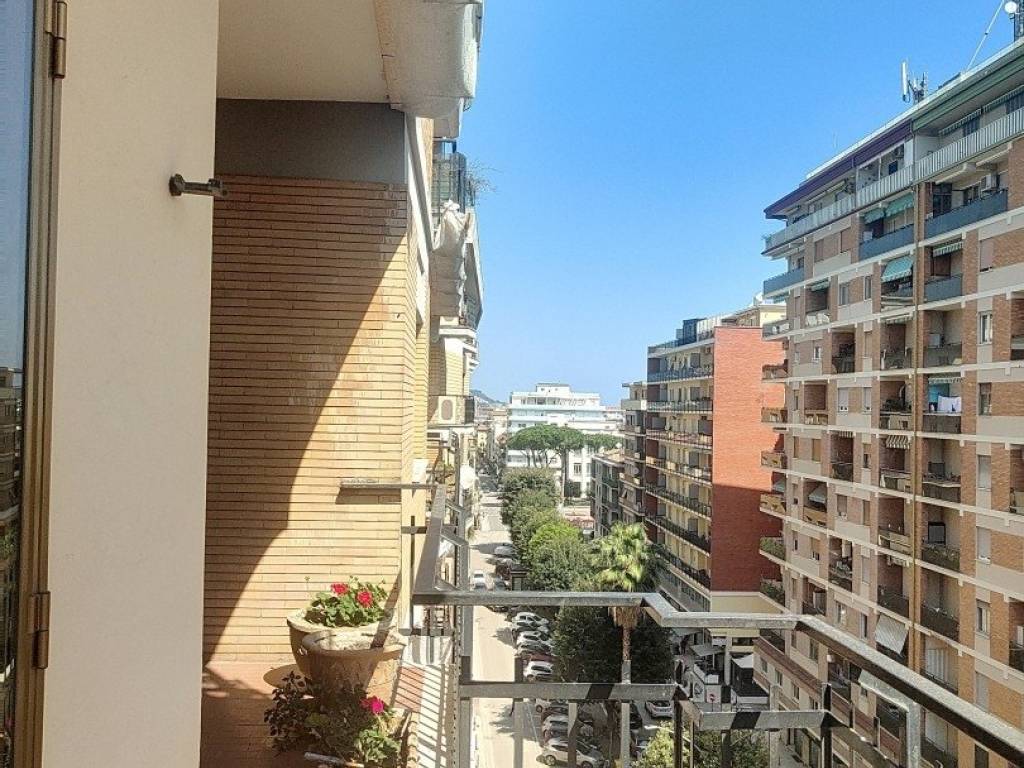 Appartamento a San benedetto del tronto in Viale DE GASPERI - Foto 2