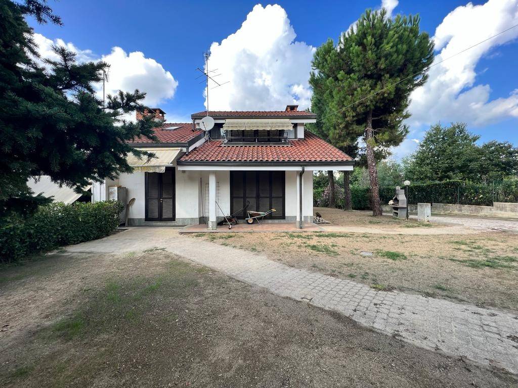Villa a Cellarengo in Via Amedeo Pettinati, 24 - Foto 2