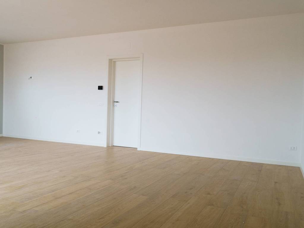 Appartamento a Porto mantovano in Via Italo Svevo - Foto 5