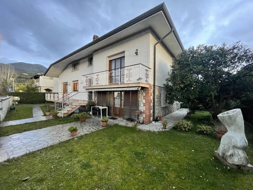 Villa a Pietrasanta in Via del Castagno, 3 - Foto 2