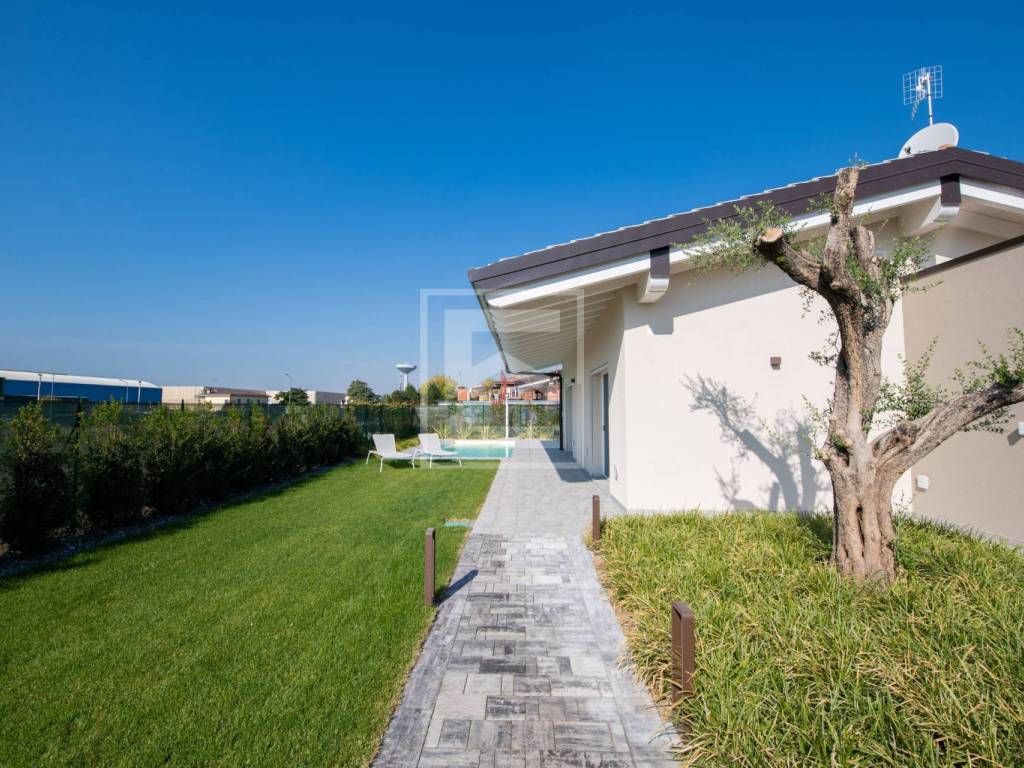 Villa a Lonato del garda in Via Roma - Foto 3