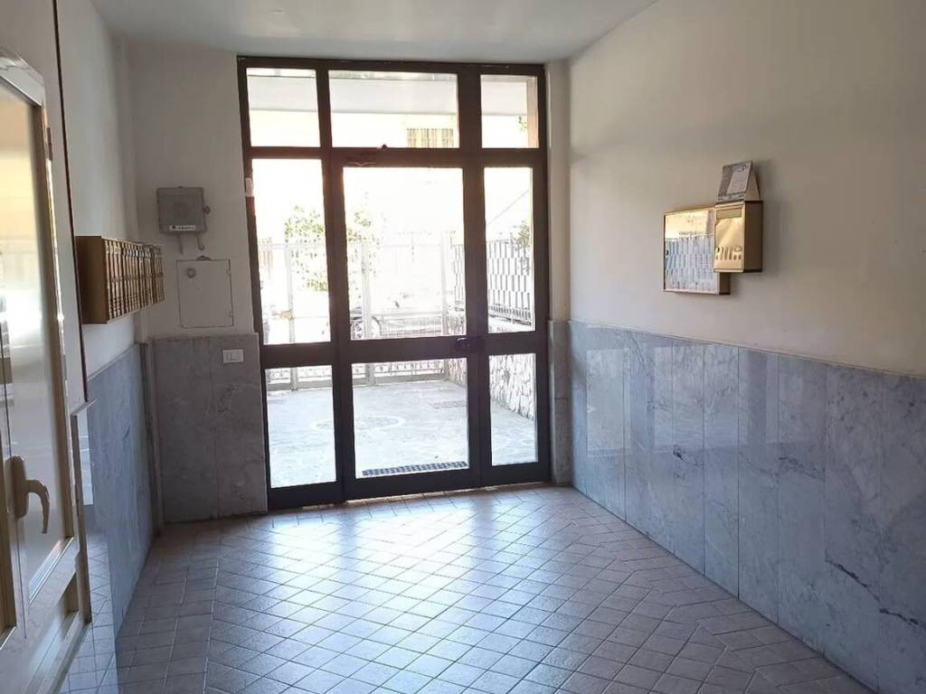 Appartamento a Aversa in Vicolo Raffaele Trabucco, 7 - Foto 2