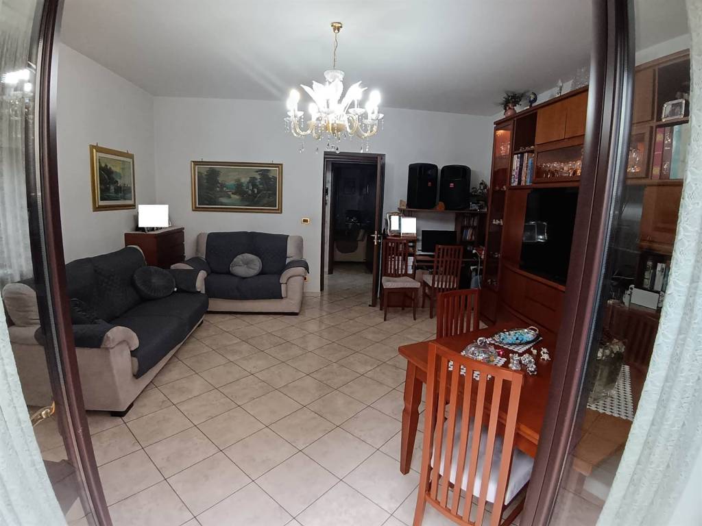 Appartamento a Cosenza in Via Panebianco - Foto 3