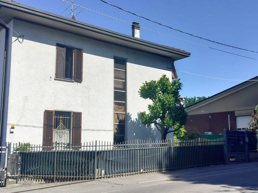 Villa a Cermenate in Via Giuseppe Negrini - Foto 3