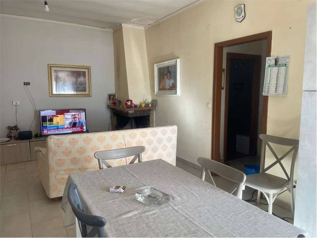 Appartamento a Mondragone in Via S. Razzino - Foto 3