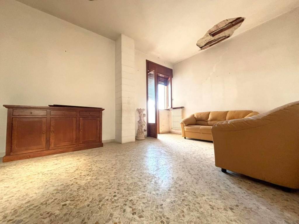 Appartamento a Tricase in Piazza Giuseppe Pisanelli - Foto 4