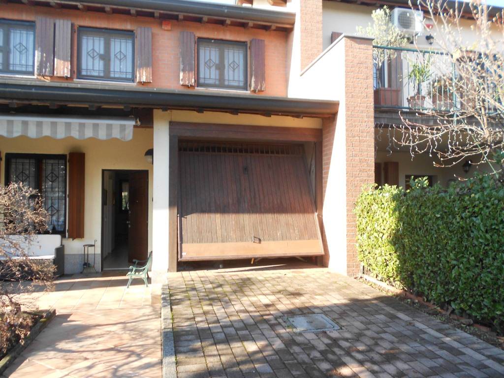 Villa a Mediglia in Via Perseo, 37 - Foto 2