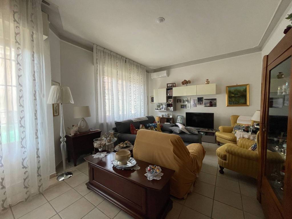 Appartamento a Voghera - Foto 2