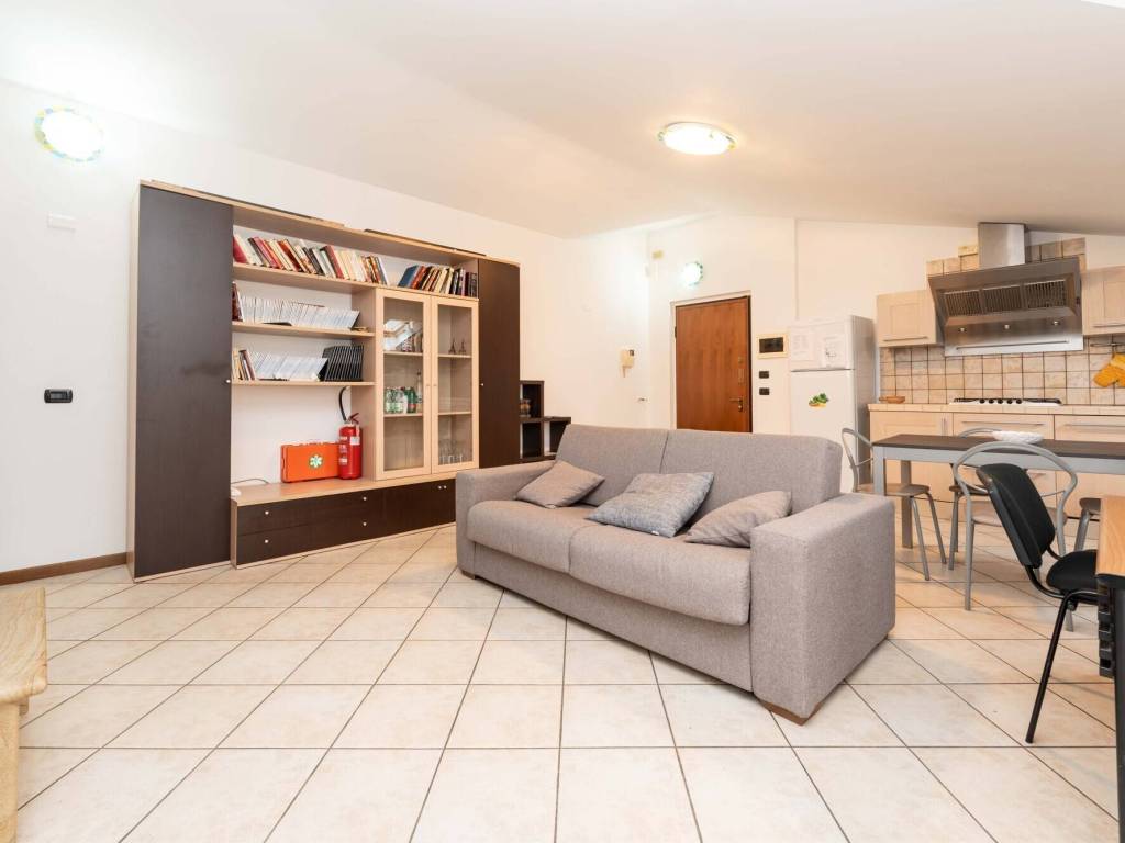 Appartamento a Cesate in Via Donizzetti - Foto 3