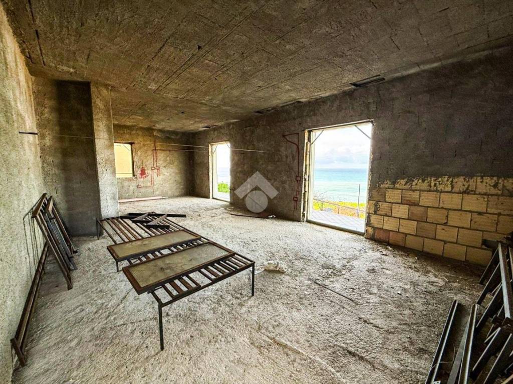 Casa indipendente a San lucido in Strada W - Foto 4