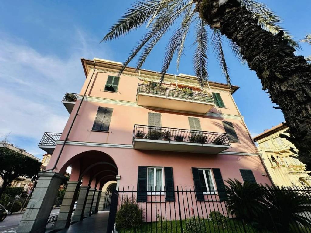 Appartamento a Chiavari in Viale Enrico Millo - Foto 4