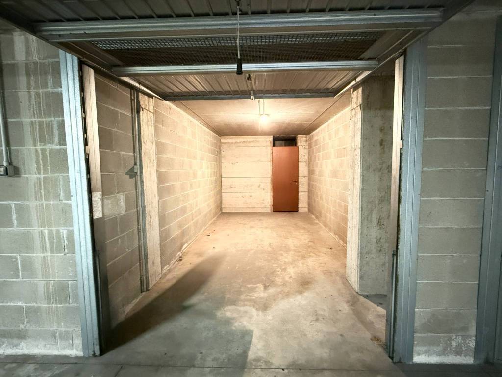 Box / garage a Airuno in Piazza Fenaroli, 6 - Foto 5