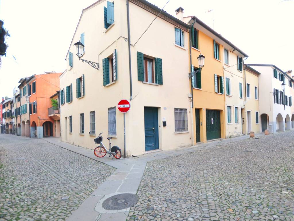 Appartamento a Padova in Via Savonarola - Foto 2
