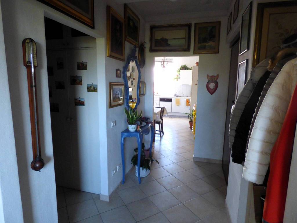Appartamento a Livorno in Via Carlo Lorenzini, 15 - Foto 3