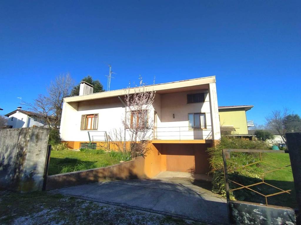 Villa a Martignacco in Via Cividina, 138 - Foto 3