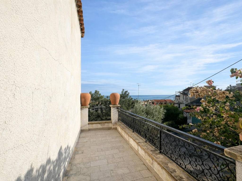 Villa a Borgio verezzi in Via dei Carrubi - Foto 4