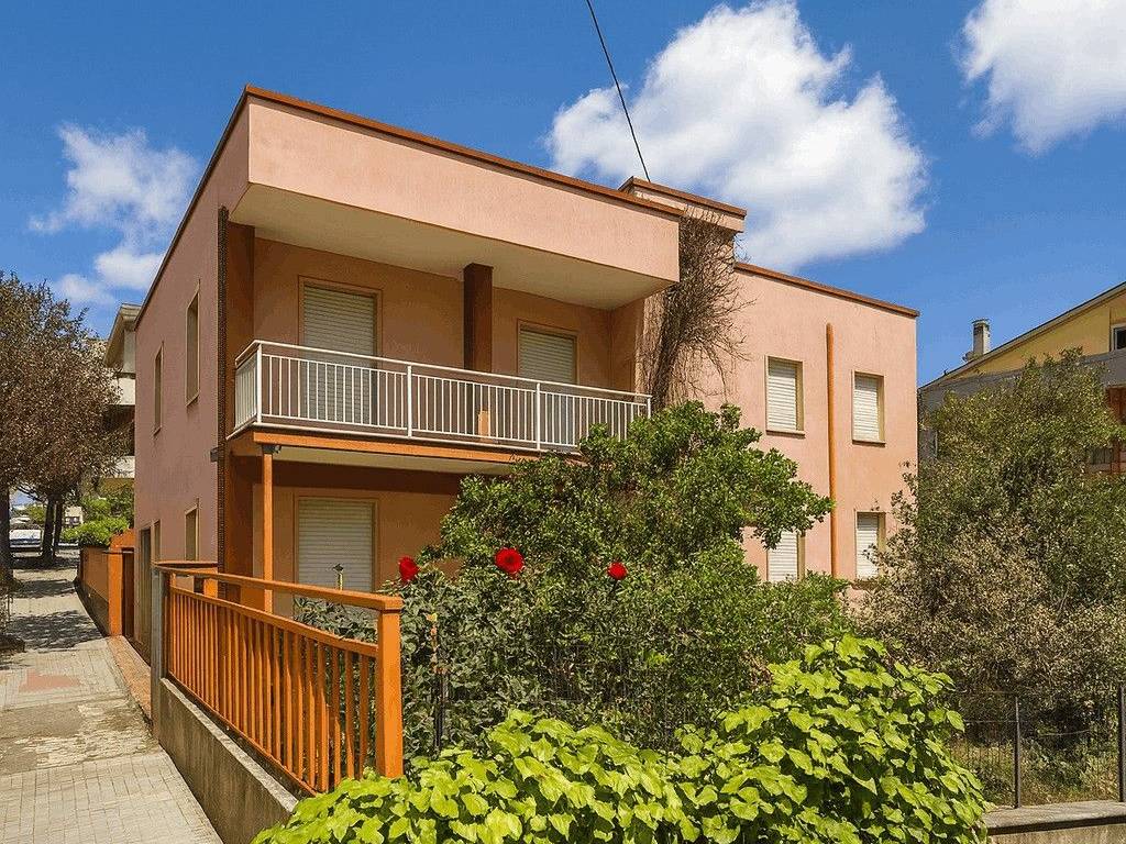 Casa indipendente a Nuoro in Via Salvatore Mannironi, 24 - Foto 3