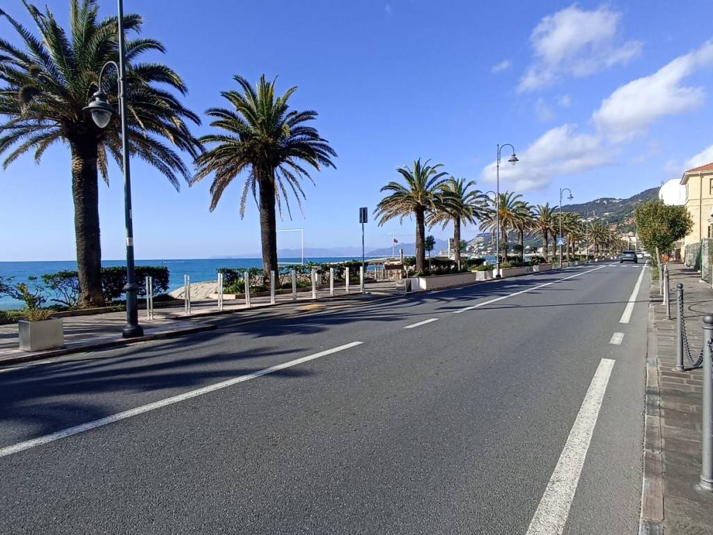 Appartamento a Finale ligure in Via Aurelia, 89 - Foto 3