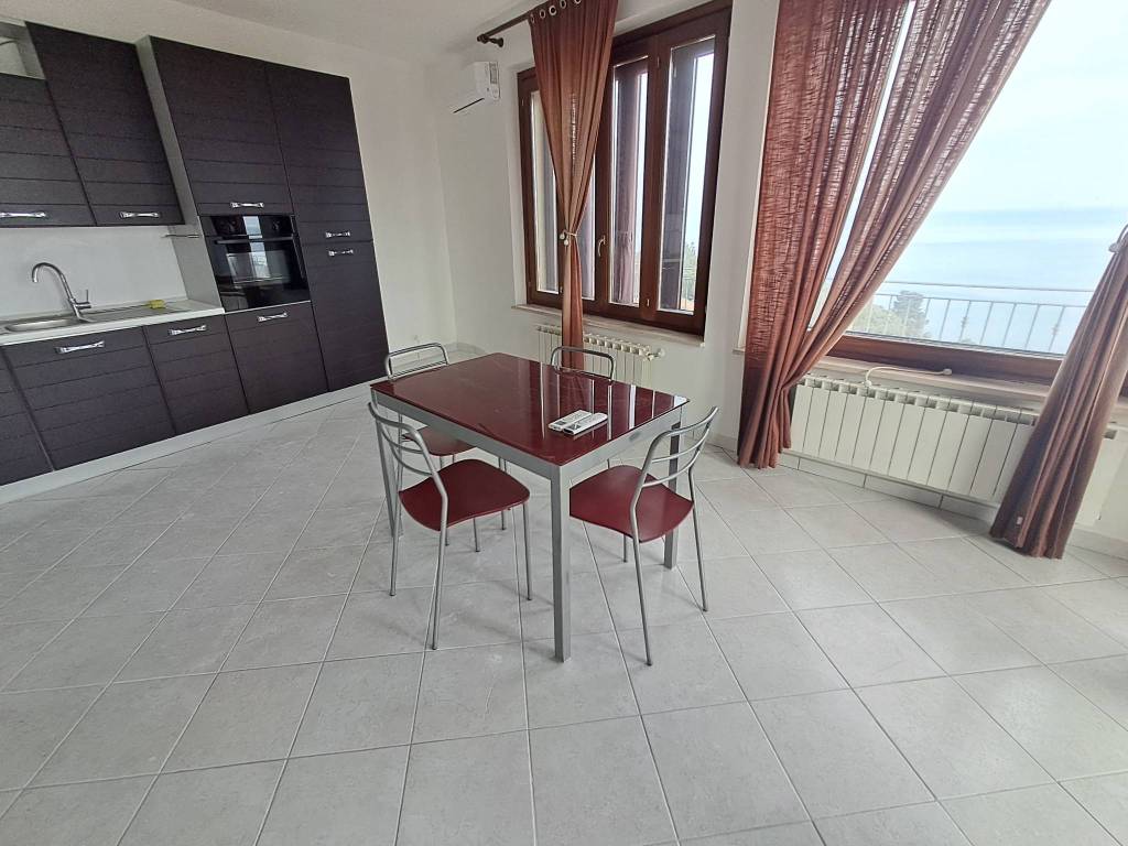 Appartamento a Soverato in Via Francescantonio Riso - Foto 3