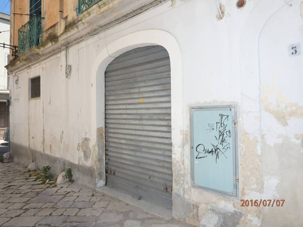 Box / garage a Brindisi in Via Bernardo De Royas, 1 - Foto 2