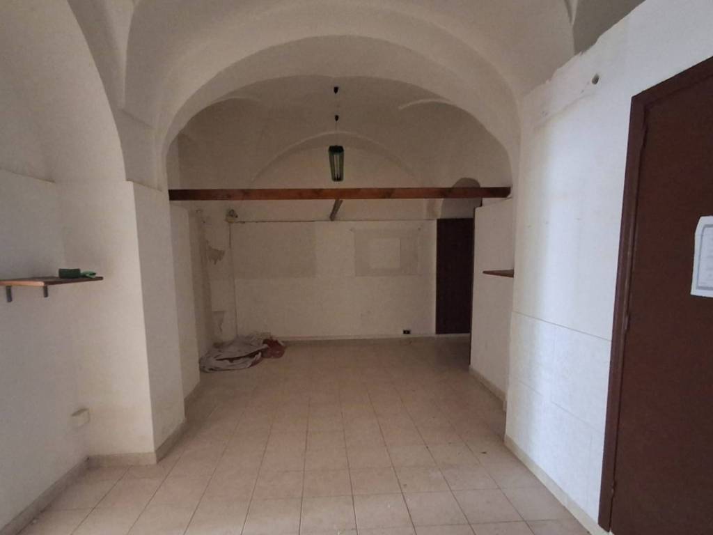 Box / garage a Brindisi in Via Bernardo De Royas, 1 - Foto 5