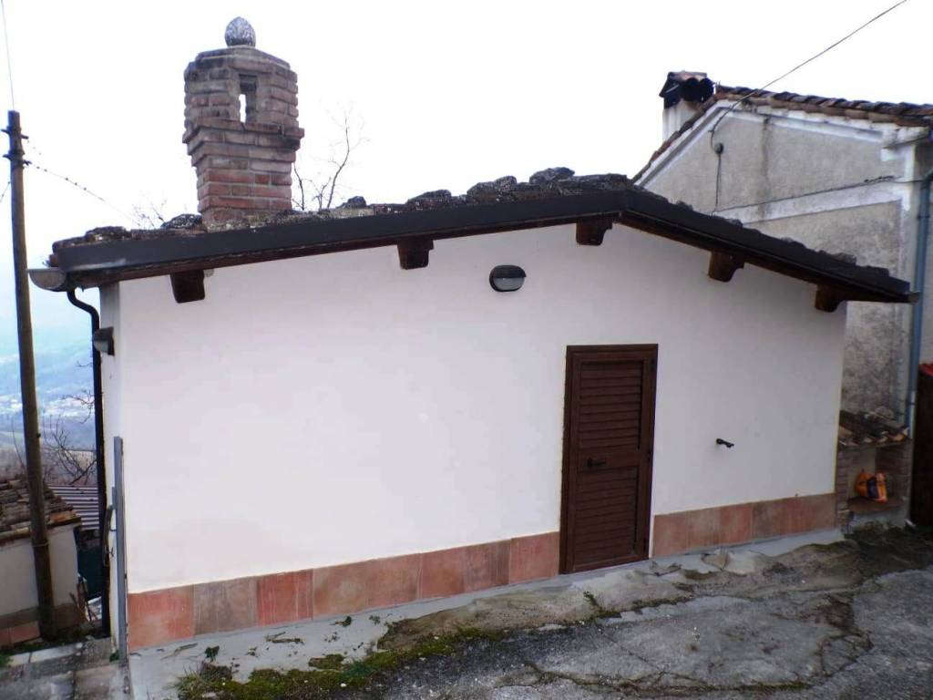 Villa a Isola del gran sasso d'italia in Frazione Forca di Valle - Foto 2