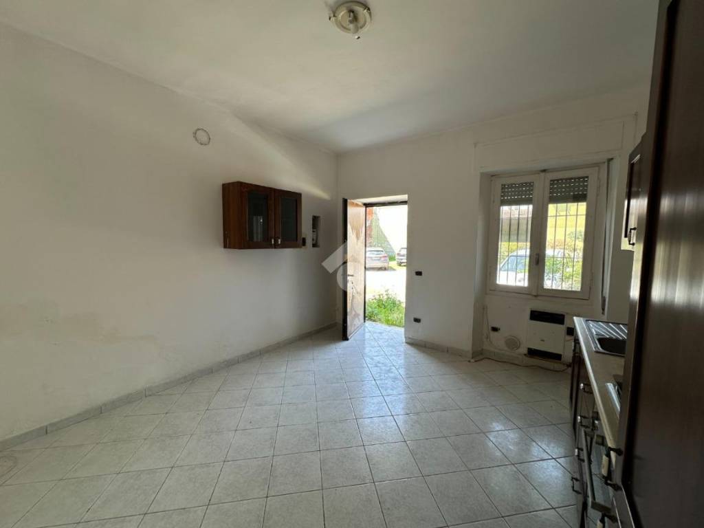 Appartamento a San genesio ed uniti in Via Primo Maggio - Foto 4