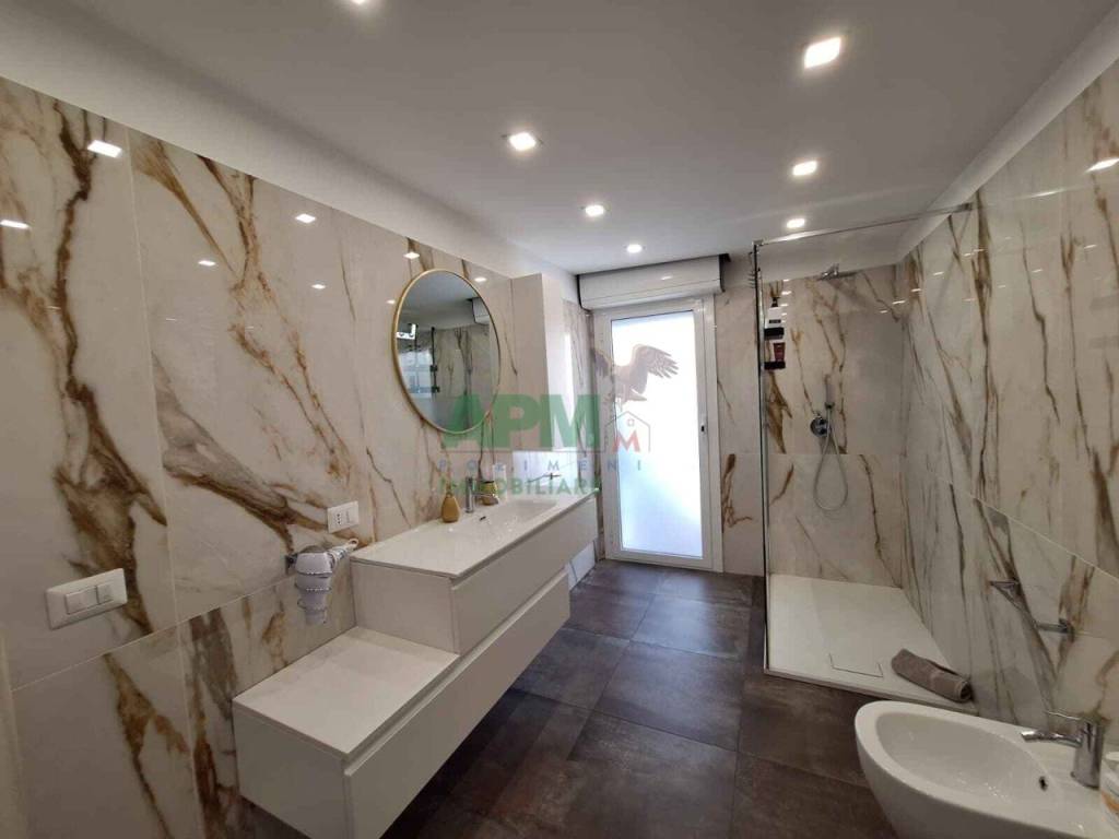 Attico / mansarda a Reggio calabria in via sbarre inferiori, 421 - Foto 5