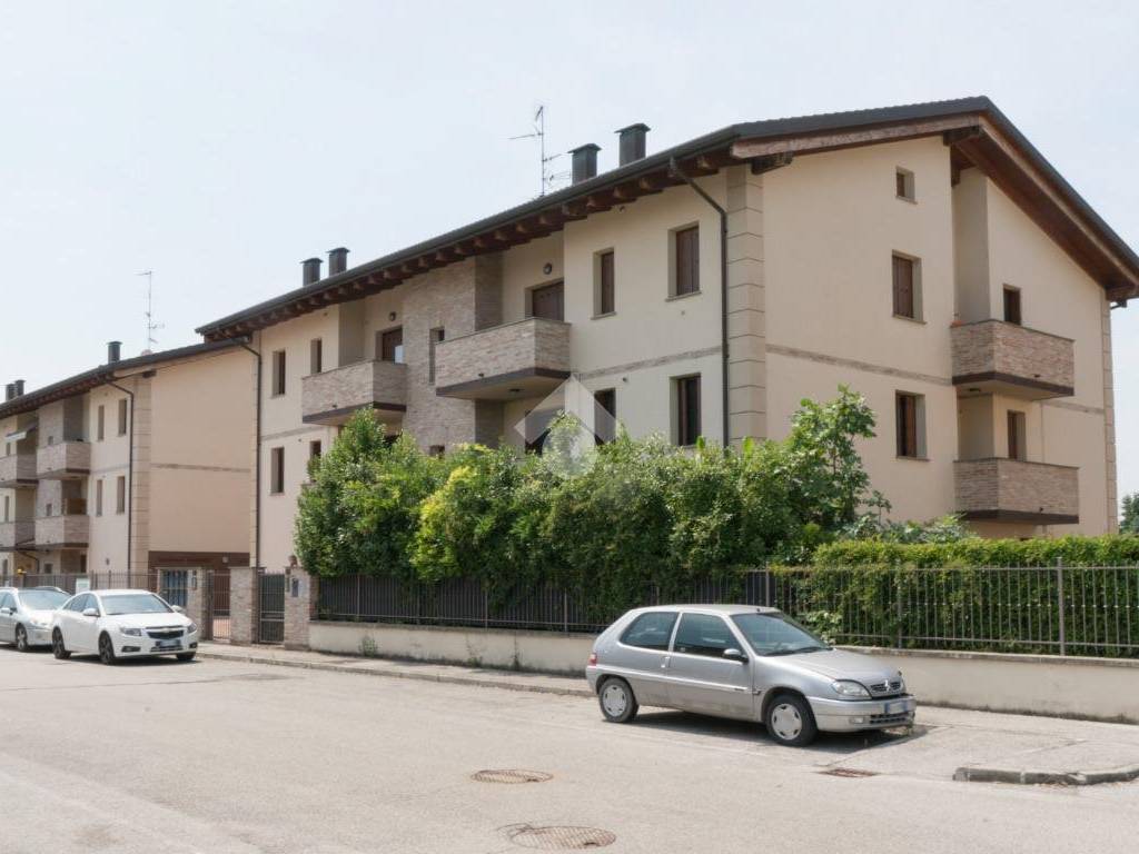 Appartamento a Cento in via Arno, 55 - Foto 3