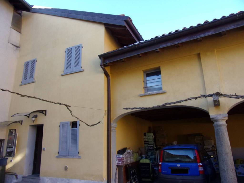 Appartamento a Samarate in Via Roma - Foto 5