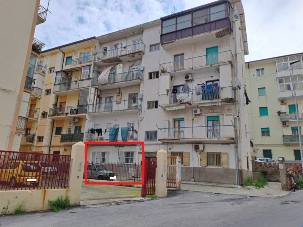 Appartamento a Crotone in Via Libertà - Foto 2