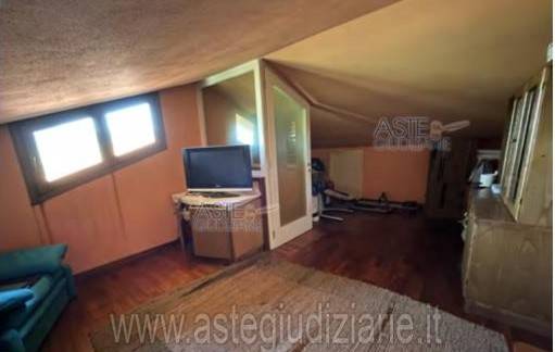 Appartamento a Pescia in via Romana - Foto 5