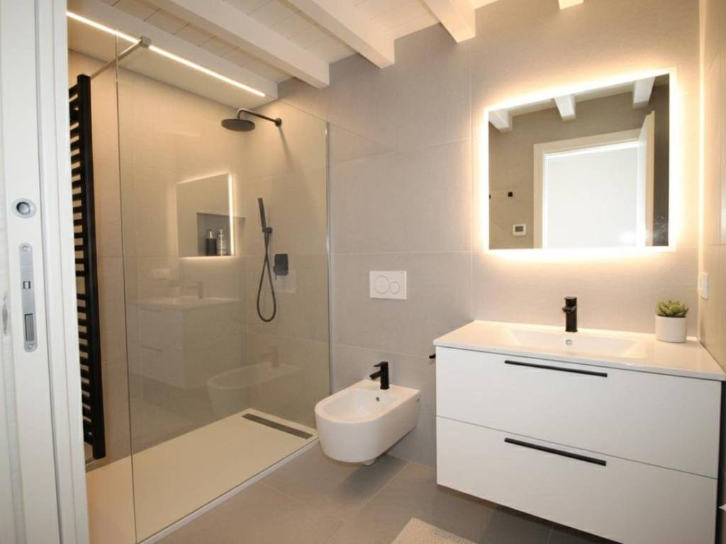 Appartamento a Vicenza in Contrà Chiesa Santa Caterina - Foto 5