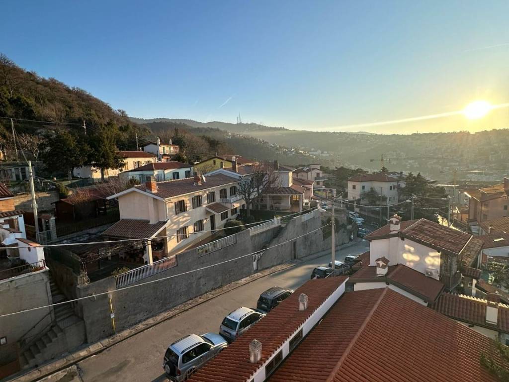 Appartamento a Trieste in Via Bonomea, 48 - Foto 2