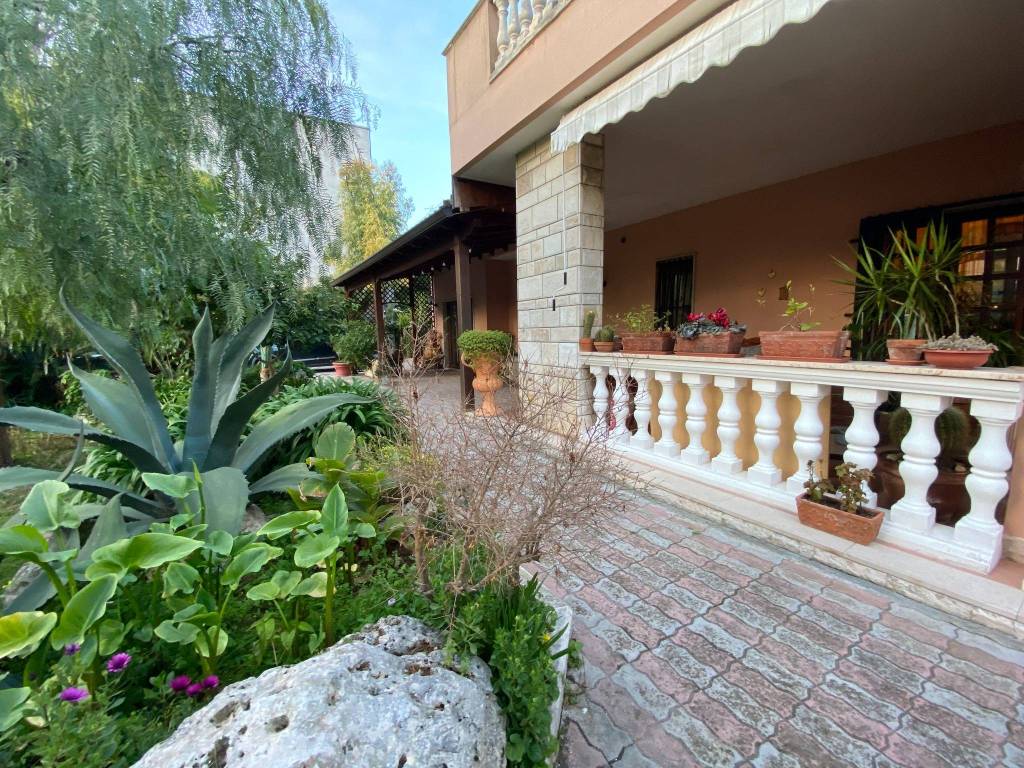 Villa a Mesagne in Via Etna, 1 - Foto 2