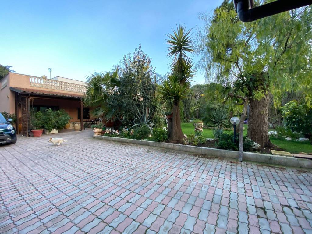 Villa a Mesagne in Via Etna, 1 - Foto 4