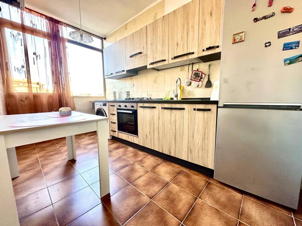 Appartamento a Livorno in Via Cesare Battisti, 32 - Foto 2