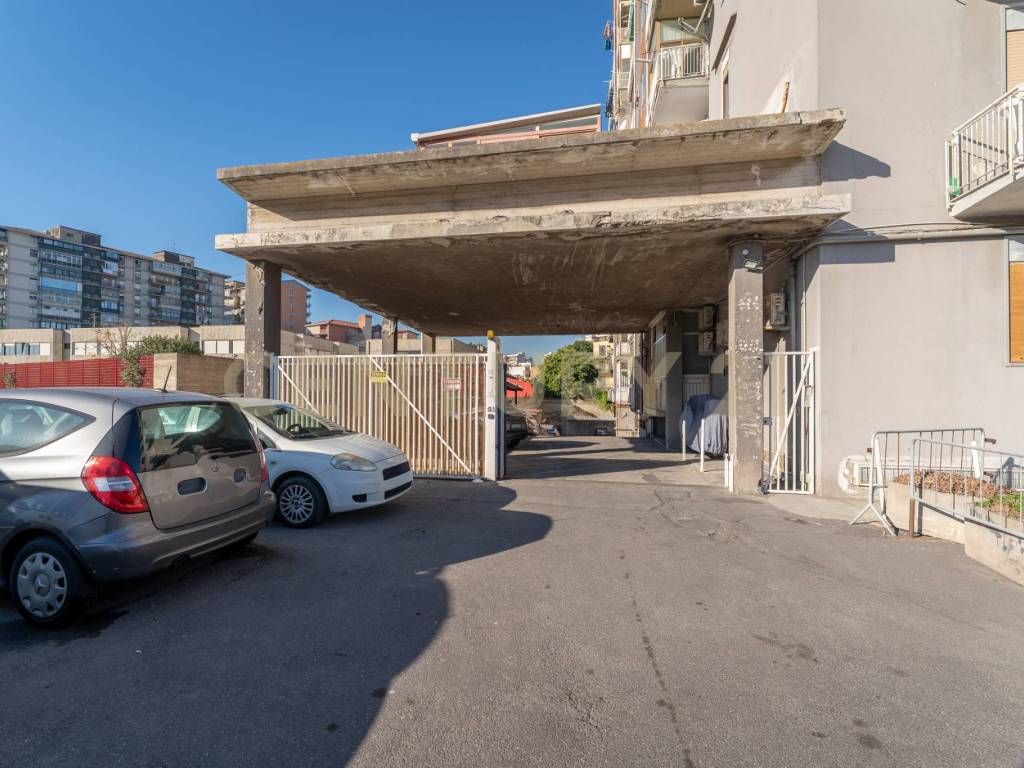 Box / garage a Catania in Via del Rotolo - Foto 4