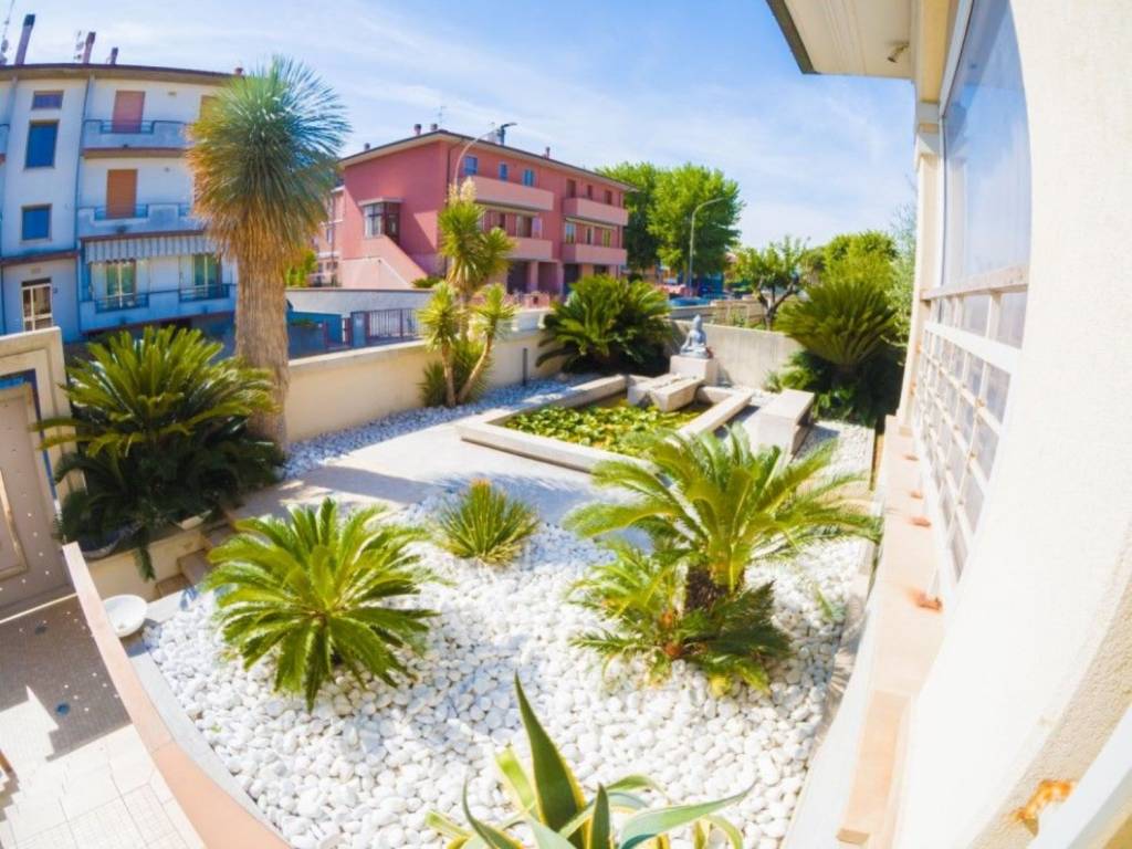 Villa a Mondolfo in Via Raffaello s.n.c - Foto 5