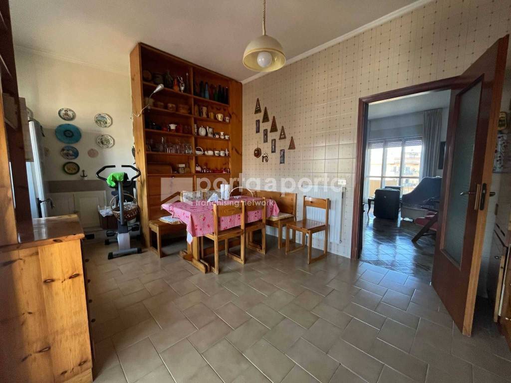 Appartamento a Caserta in Via Martiri di Bellona, 25 - Foto 4