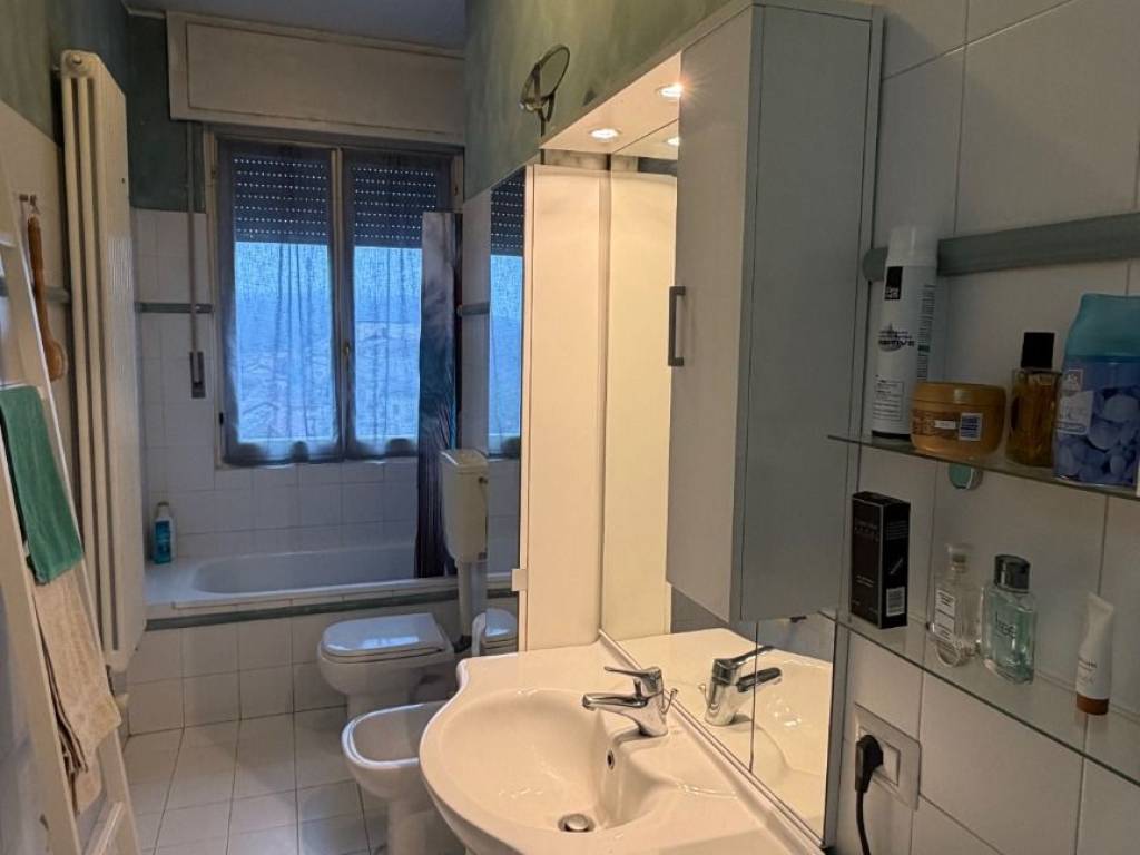 Appartamento a Castelletto sopra ticino in Via 25 Aprile, 11 - Foto 4