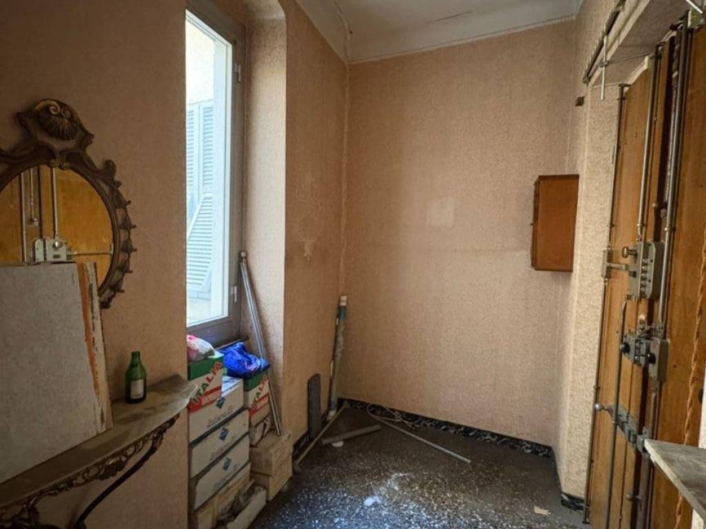 Appartamento a Genova in Via Gian Battista Monti - Foto 4
