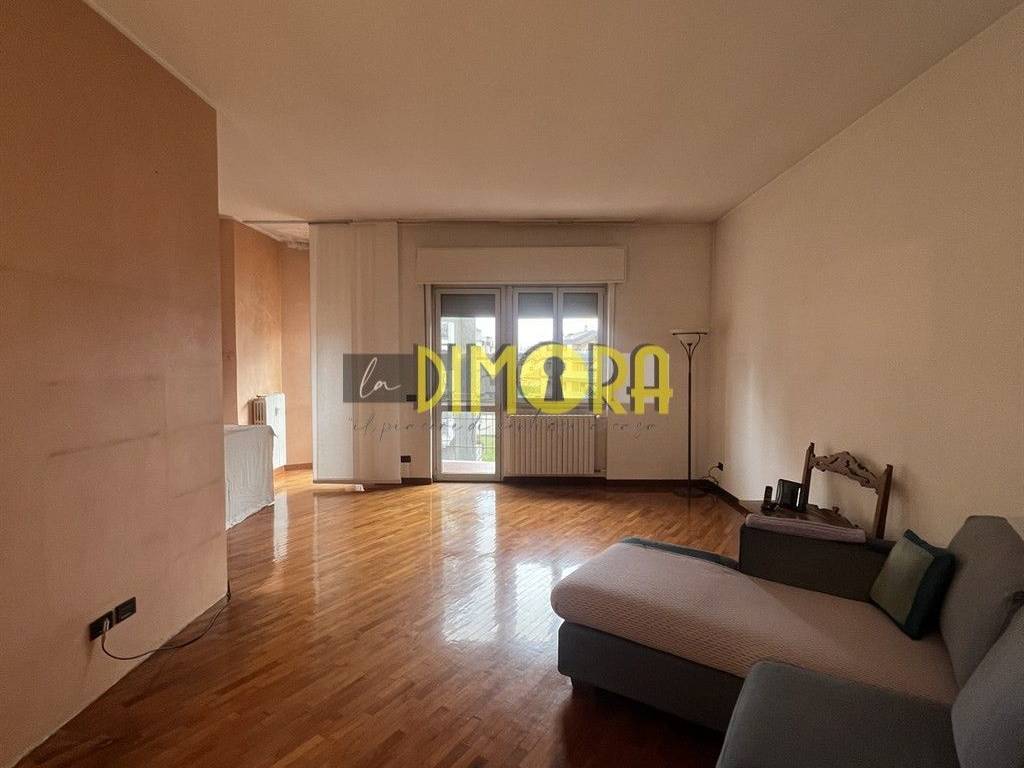 Appartamento a Novate milanese in via raffaello sanzio, 17 - Foto 2