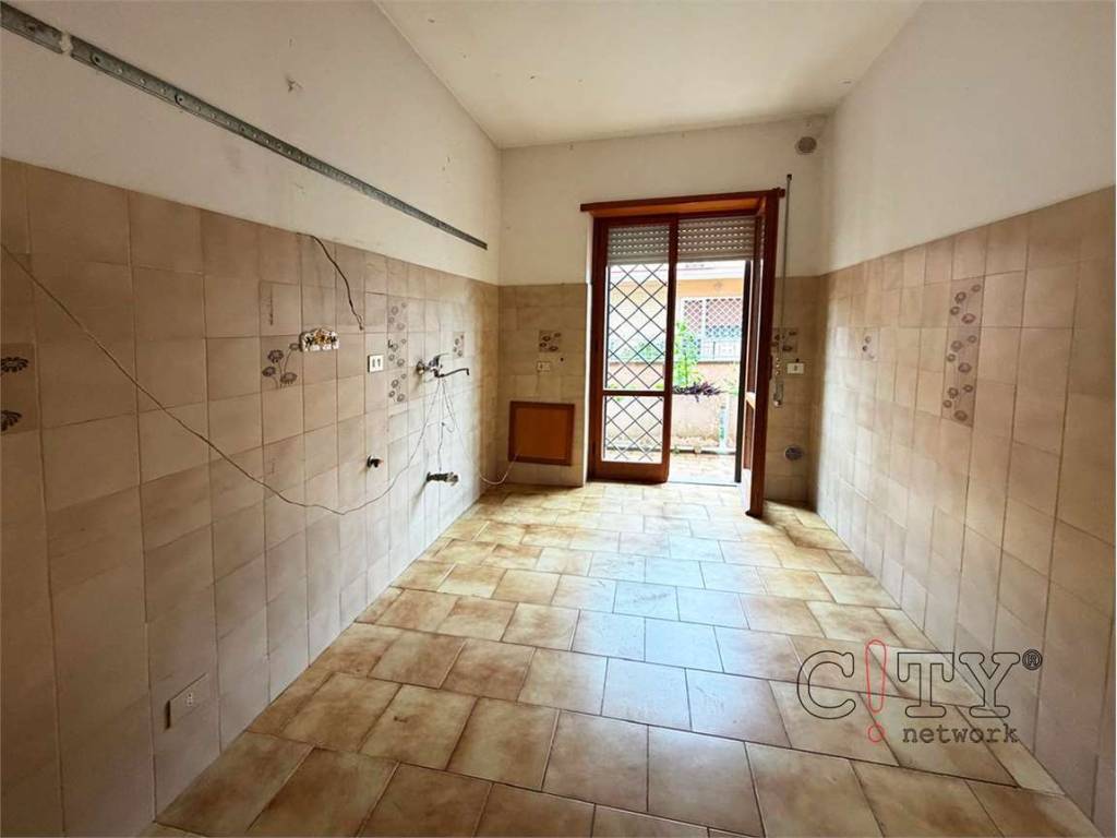 Appartamento a Pomezia in Via Prato - Foto 3