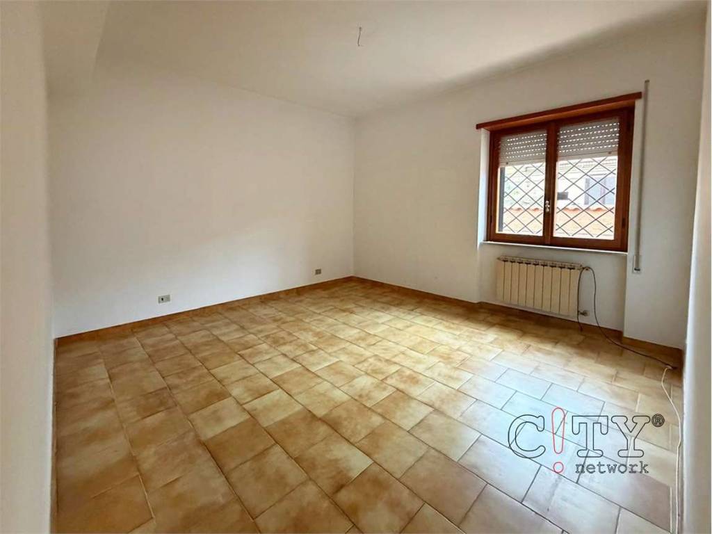 Appartamento a Pomezia in Via Prato - Foto 5