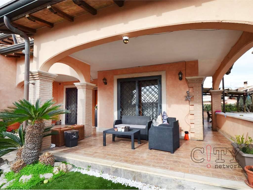 Villa a Pomezia in Via Afrodite - Foto 2