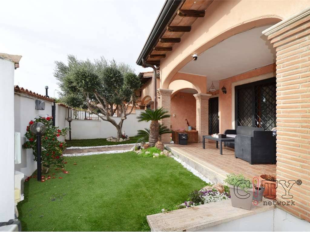 Villa a Pomezia in Via Afrodite - Foto 4