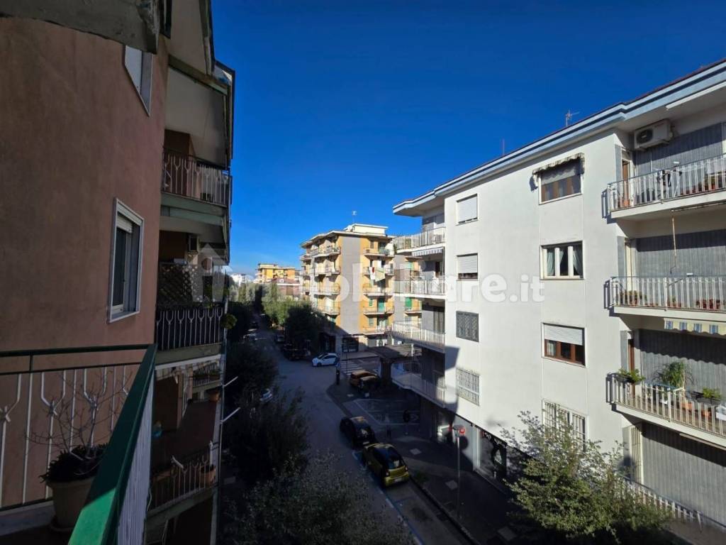 Appartamento a Aversa in Via Francesco Cilea - Foto 3